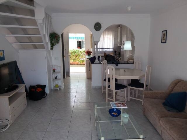 Spacious and practical with 3 bedrooms 2 bathrooms in Pueblo ANdaluz