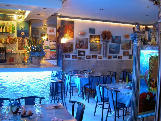 Restaurace na 1. linii pláže, Almuñecar