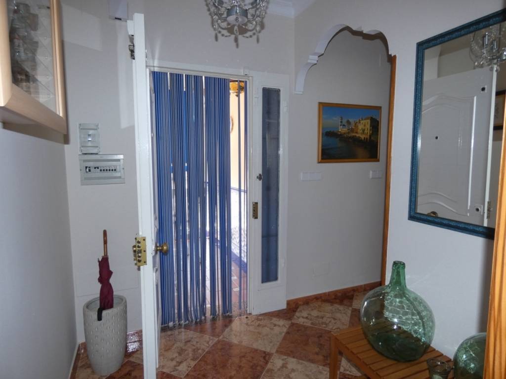 Practical and comfortable 3 bedrooms 2 bathrooms porch and large garden plus terrace with views of the sea and (pool)