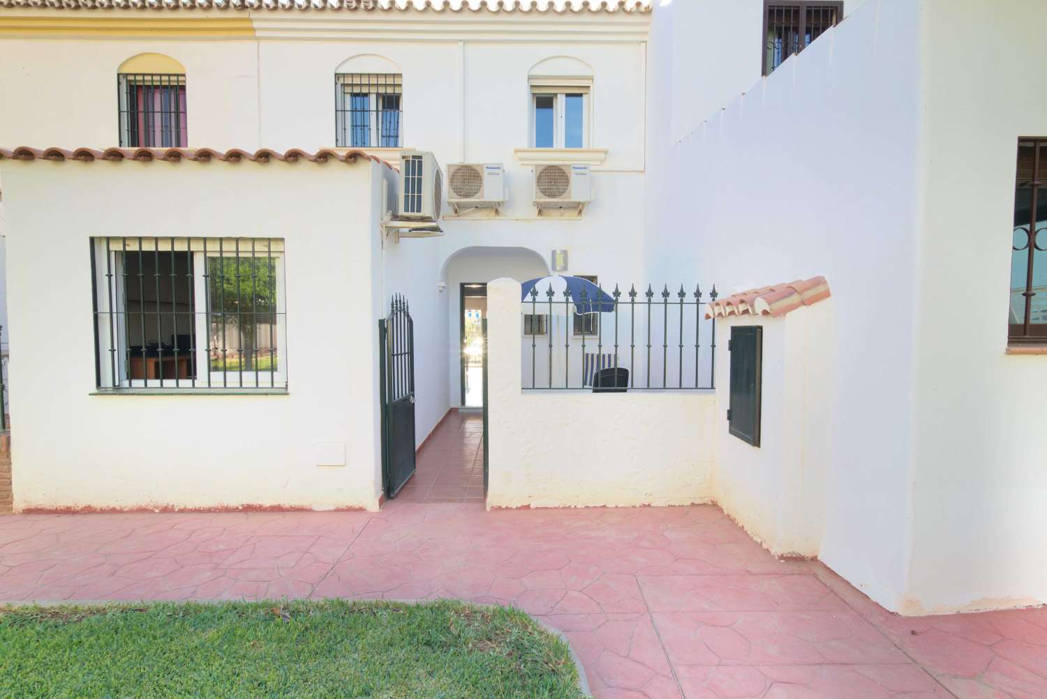 Praktisk og hyggeligt dobbelthus i Velez Malaga