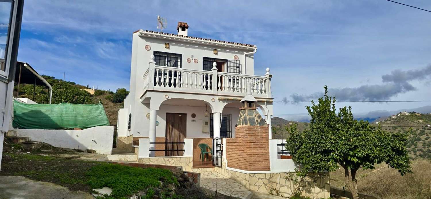 CASA DE CAMPO cercano del pueblo de TORROX