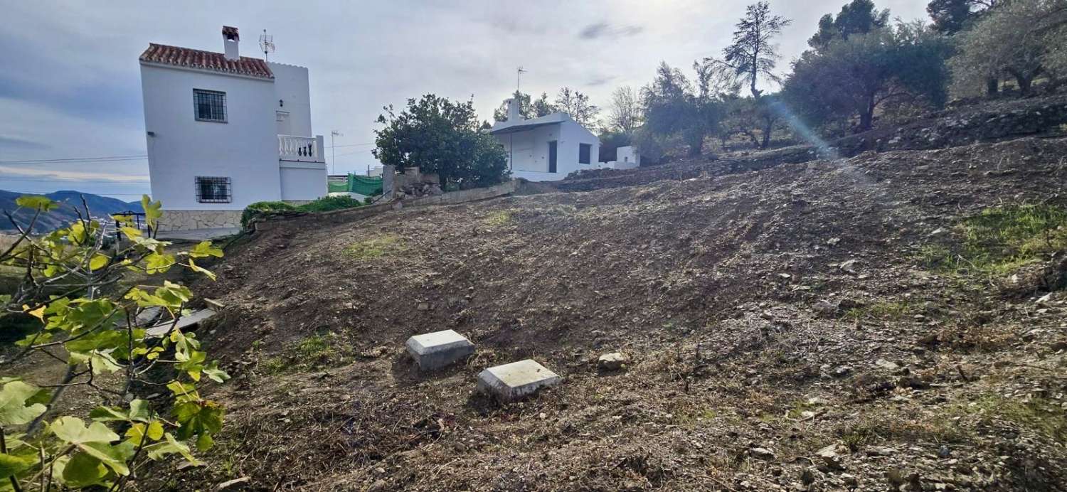 CASA DE CAMPO cercano del pueblo de TORROX