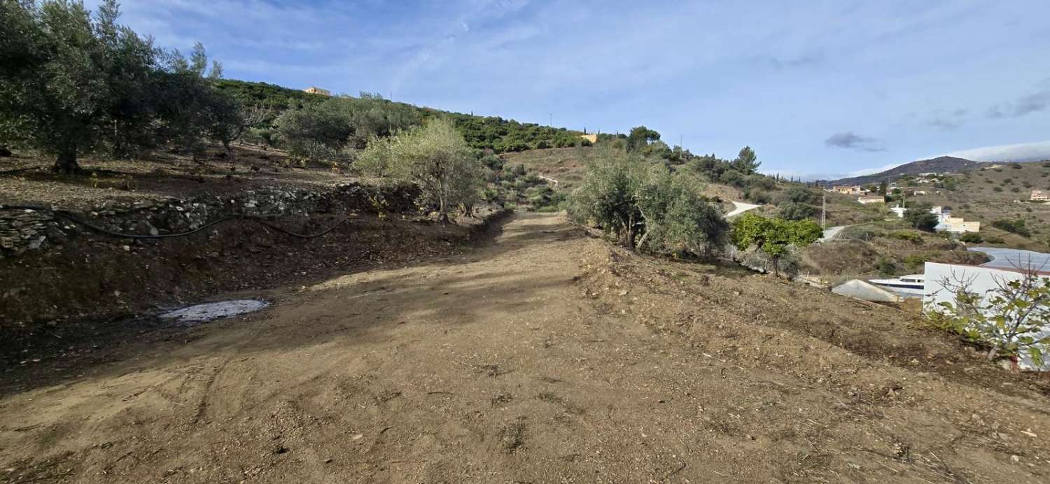 CASA DE CAMPO cercano del pueblo de TORROX