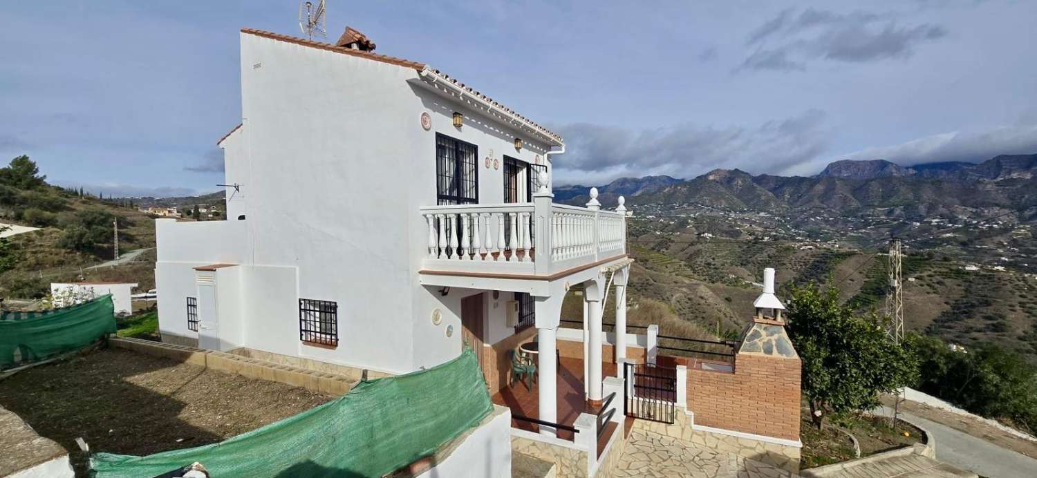 CASA DE CAMPO cercano del pueblo de TORROX
