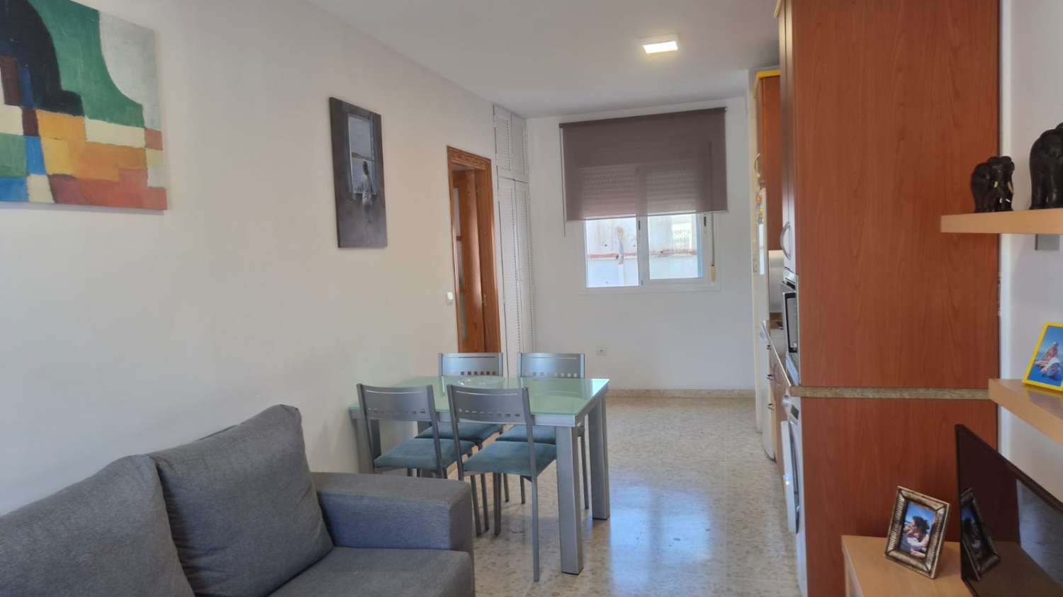 شقة للبيع في Torrox Costa