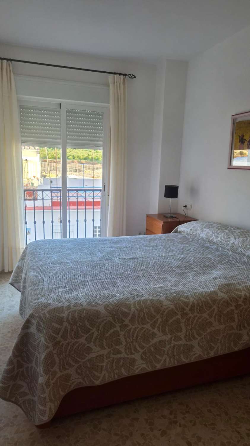 شقة للبيع في Torrox Costa