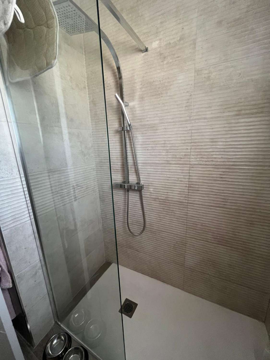 DOS DORMITOROS CON PISCINA