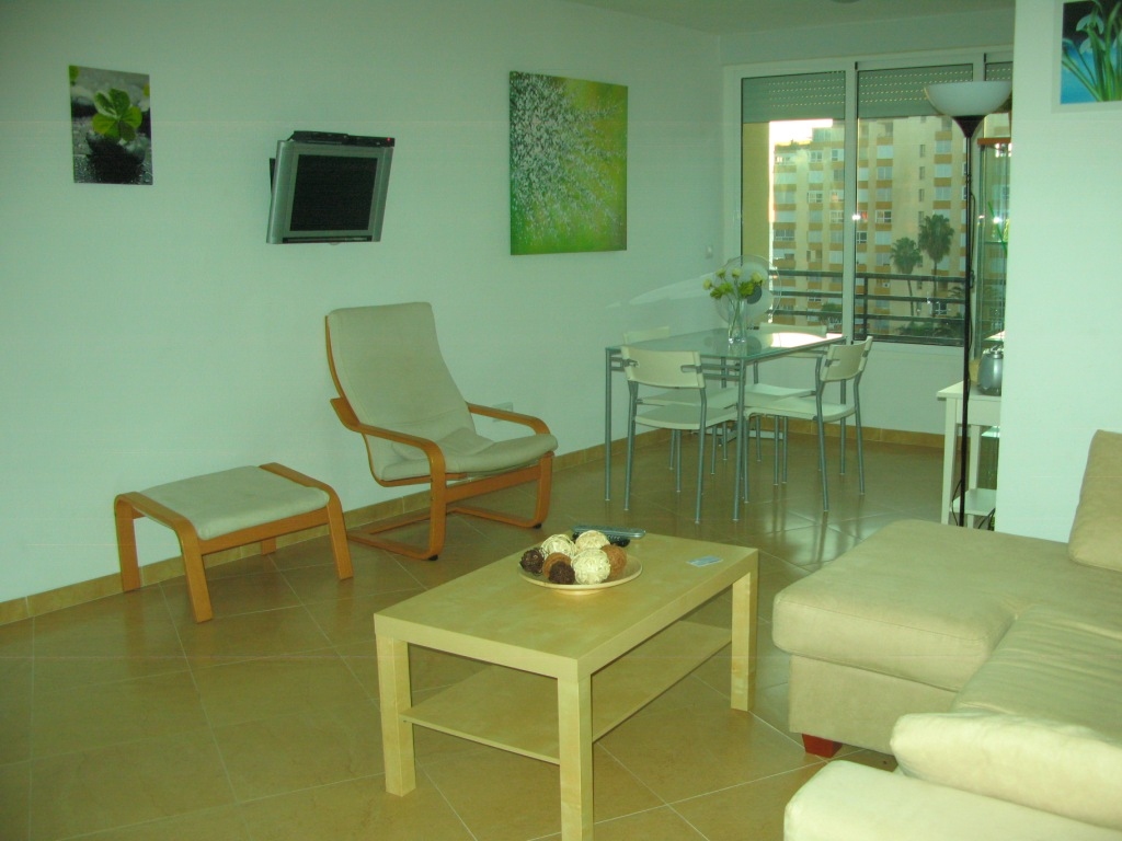2 modern bedrooms with sea views (center of Torrox Costa)