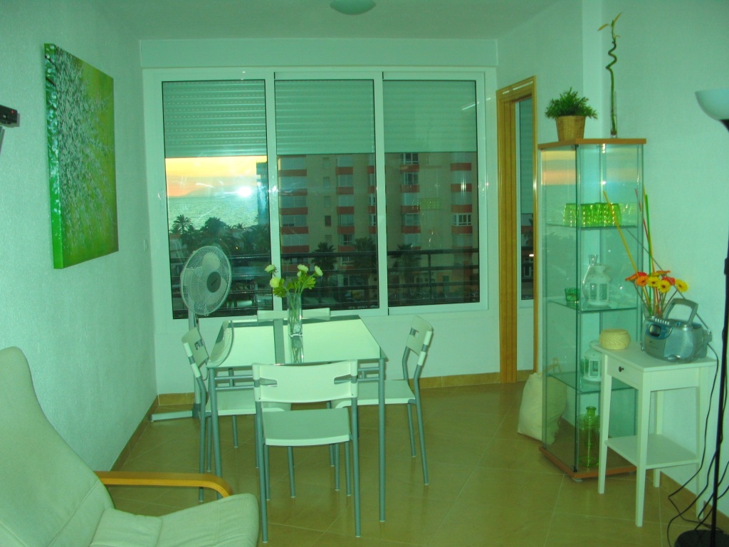 2 moderne Schlafzimmer mit Meerblick (Zentrum von Torrox Costa)