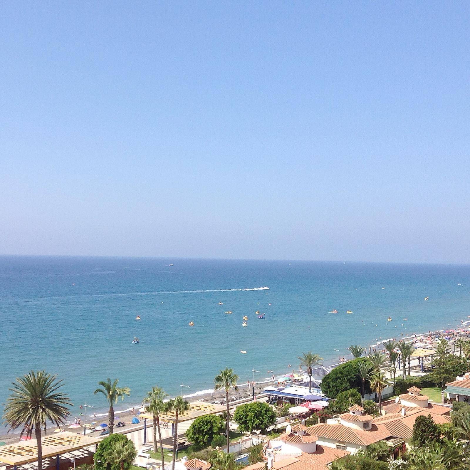 Spectaculaire avec luxe et vue sur la plage et la promenade de Ferrare.