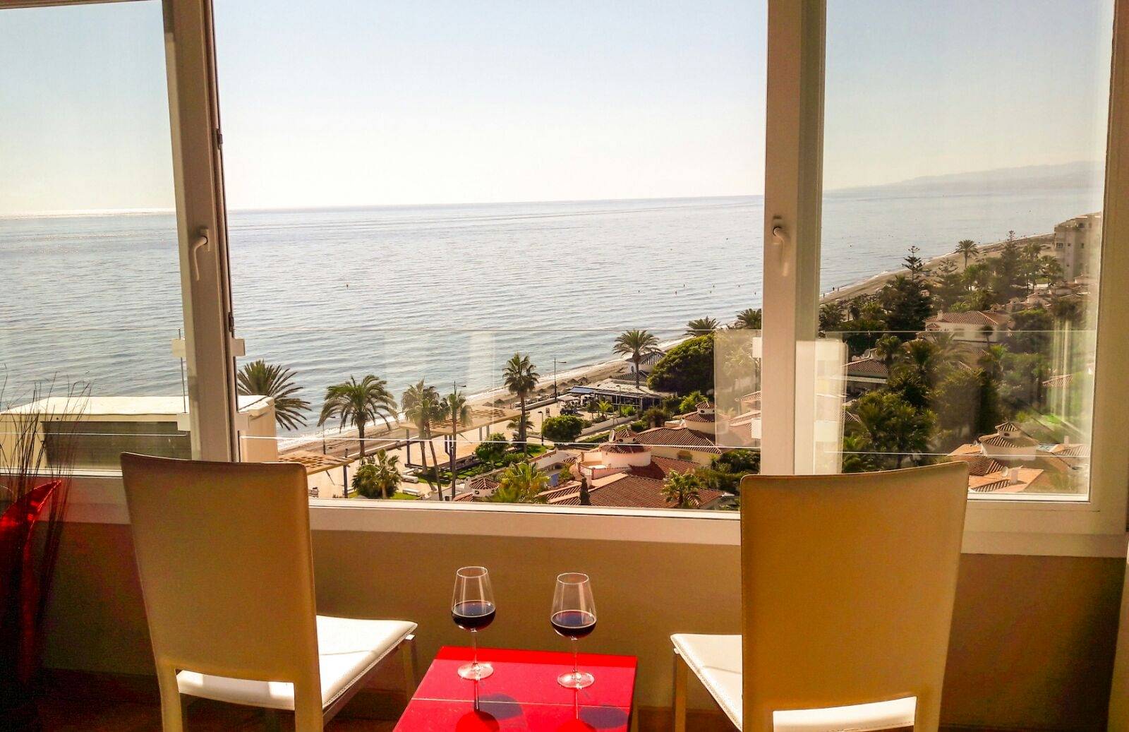 Spectacular with luxuries and views of Ferrara beach and promenade.