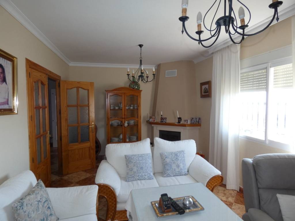 Practical and comfortable 3 bedrooms 2 bathrooms porch and large garden plus terrace with views of the sea and (pool)