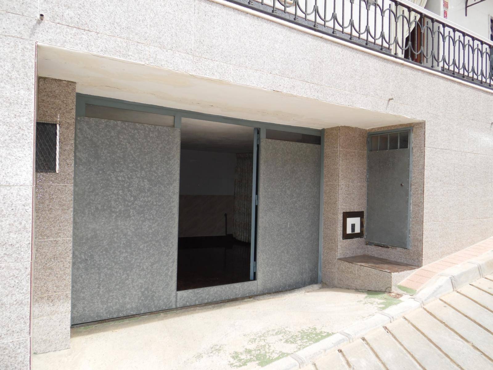 VYHRAZENO 3 ložnice 2 koupelny se 3 úrovněmi bydlení s podkrovní terasou s panoramatickým výhledem