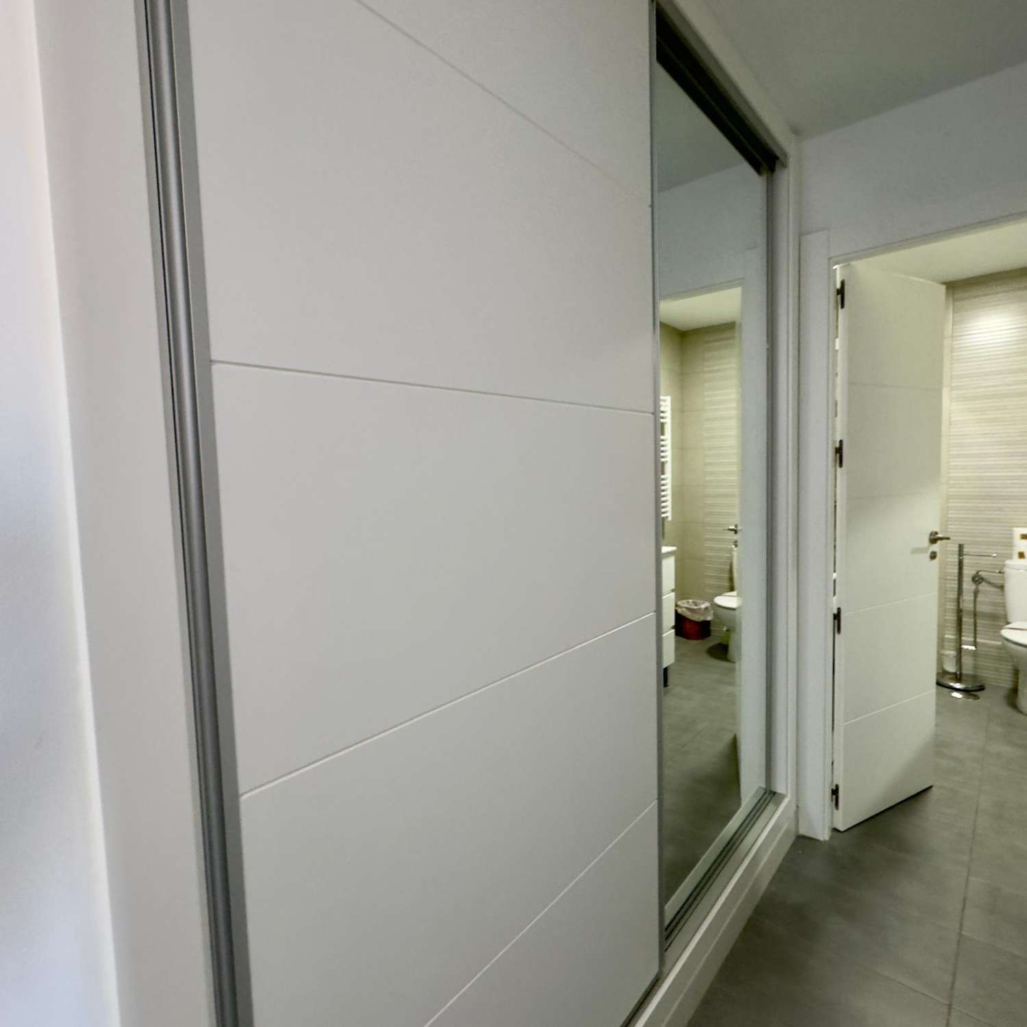 TORROX COSTA Prachtig en modern, met een adembenemend uitzicht op de boulevard en het strand van Ferrara.