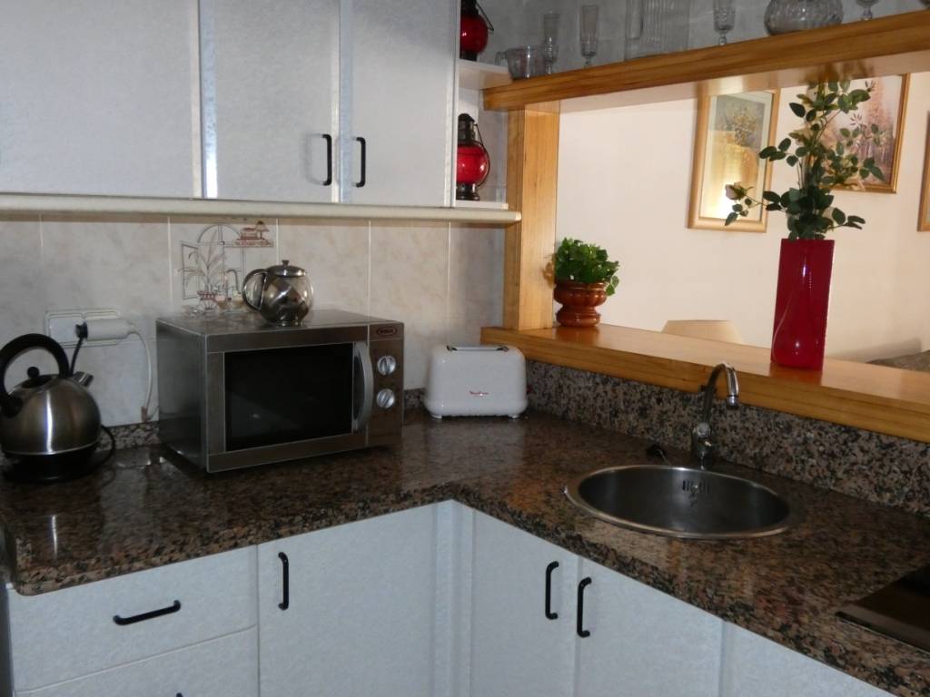 Low price rental 1st line beach in Torrox