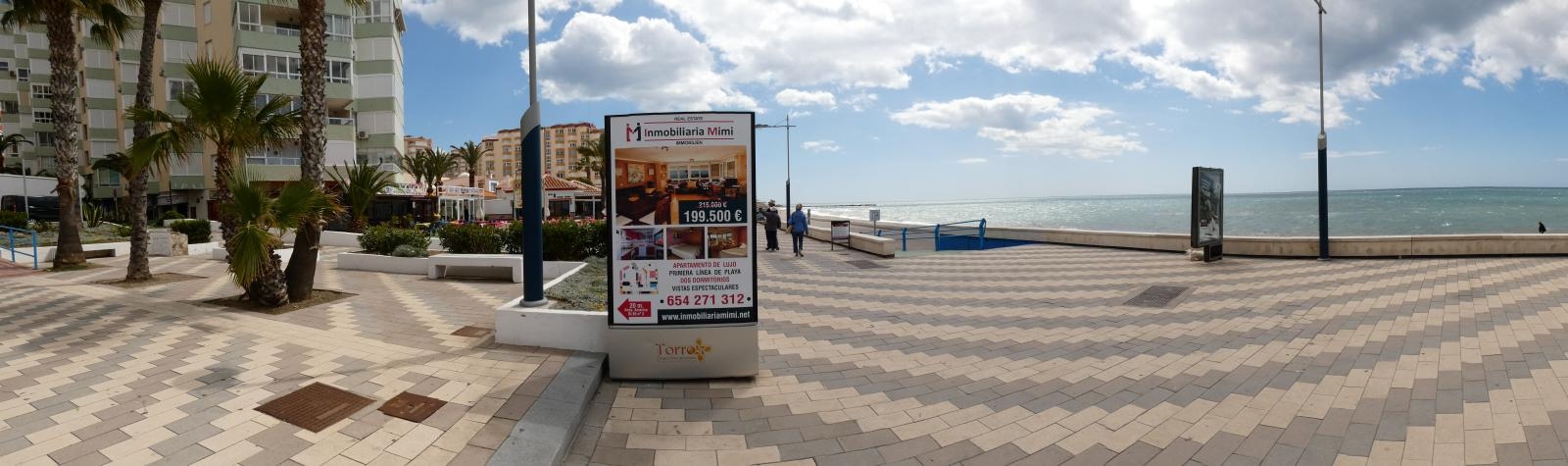 1 a raden exceptionell utsikt över stranden och havet