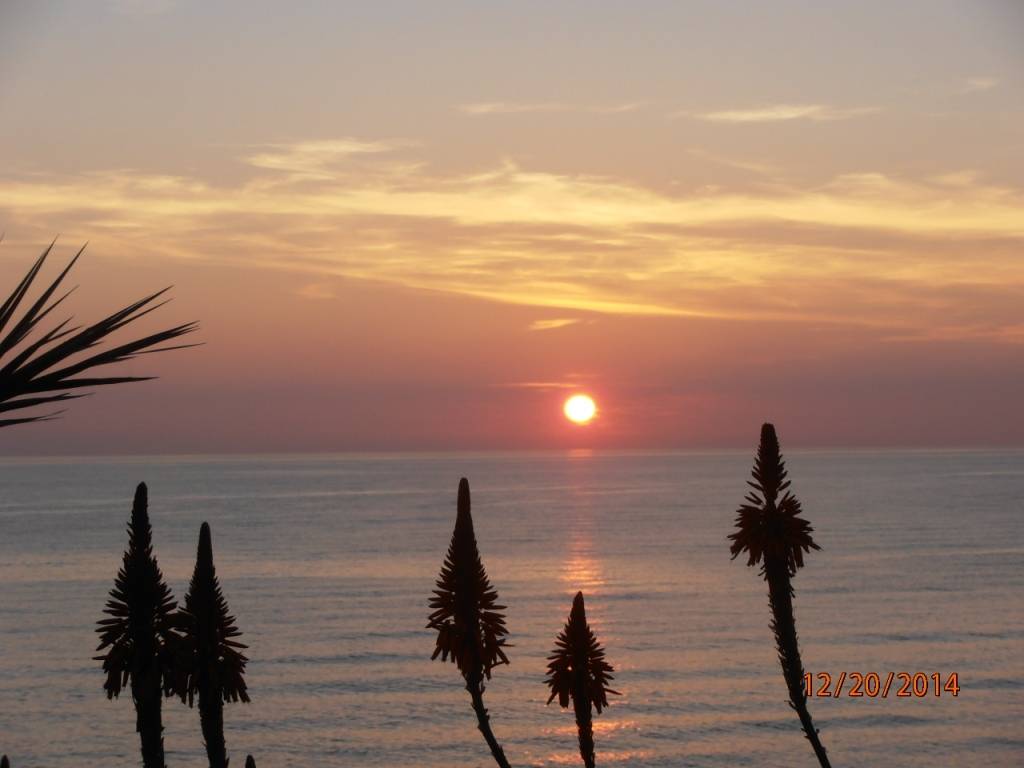 PRIMA LINEA CON vista eccezionale sulla spiaggia e sul mare