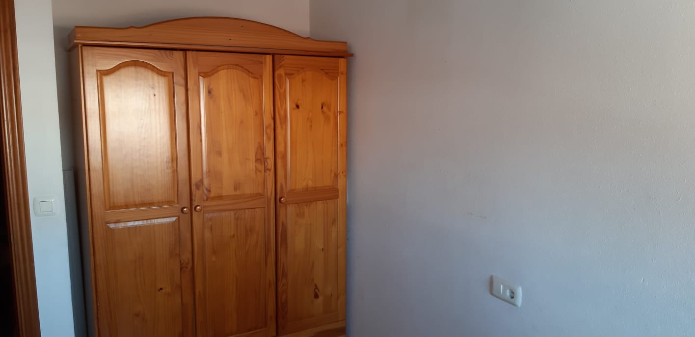 Tres dormitorios 1 baño mas  terracitas,  a 100 metros de playa El Morche