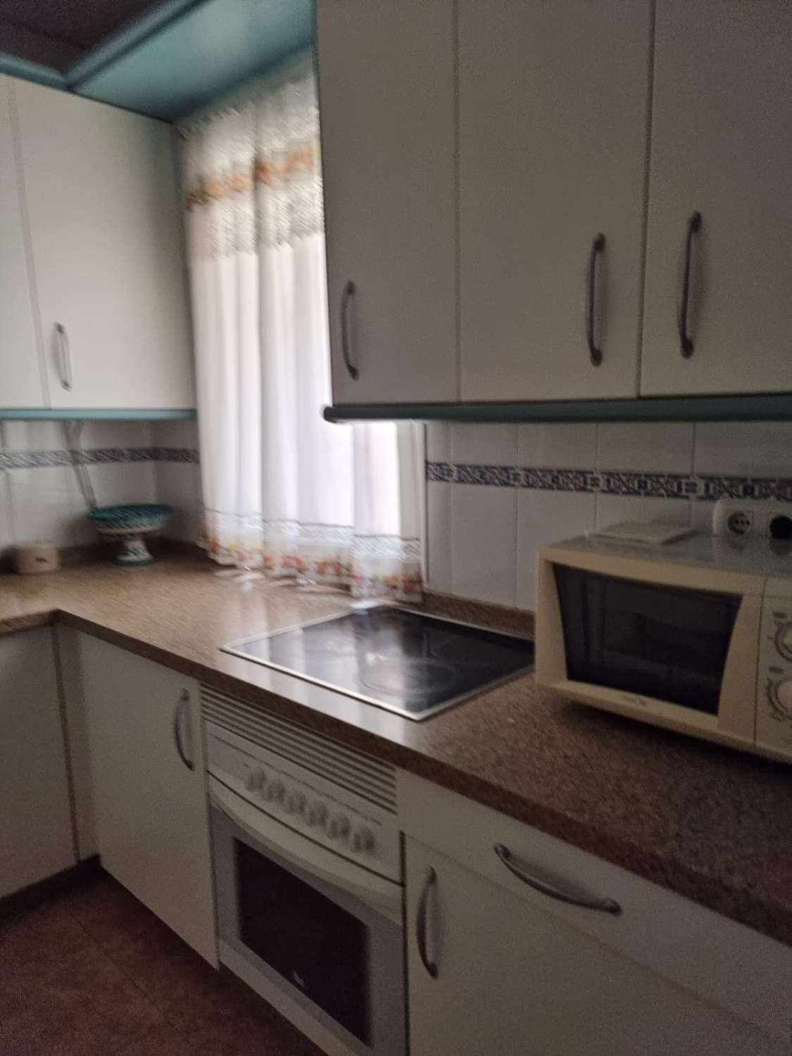 Tres dormitorios 1 baño mas  terracitas,  a 100 metros de playa El Morche