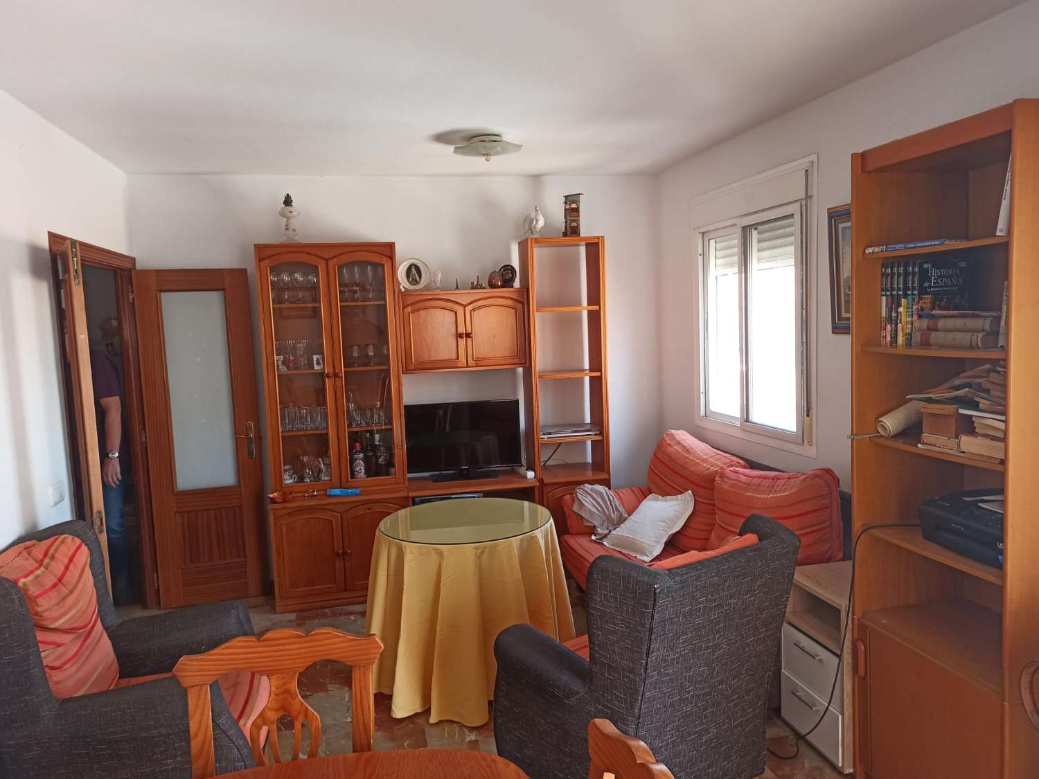 Tre soveværelser, 1 badeværelse plus terrasser, 100 meter fra El Morche-stranden
