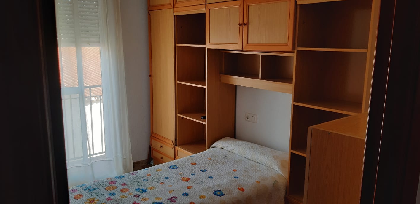 Tres dormitorios 1 baño mas  terracitas,  a 100 metros de playa El Morche