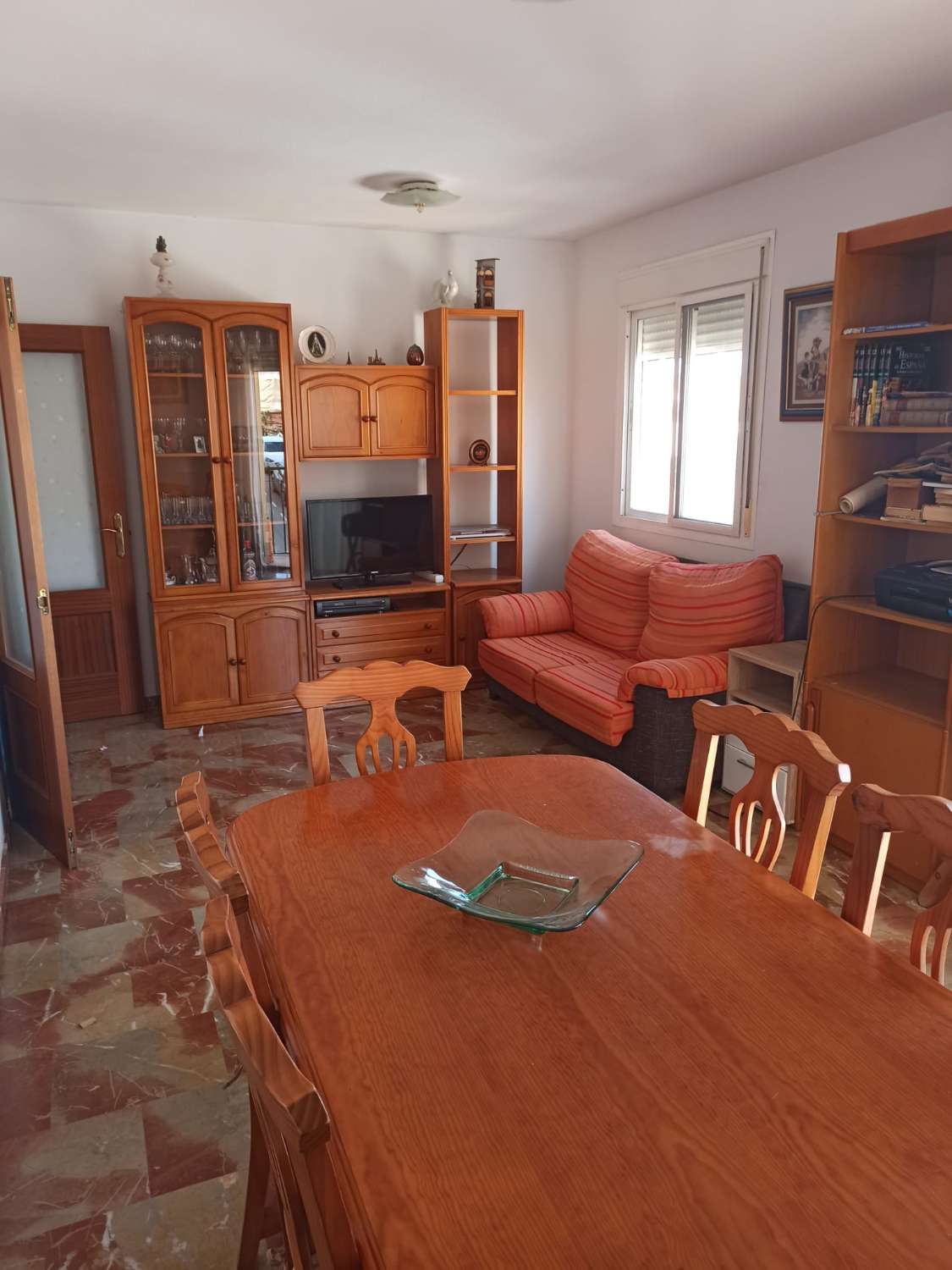 Tres dormitorios 1 baño mas  terracitas,  a 100 metros de playa El Morche