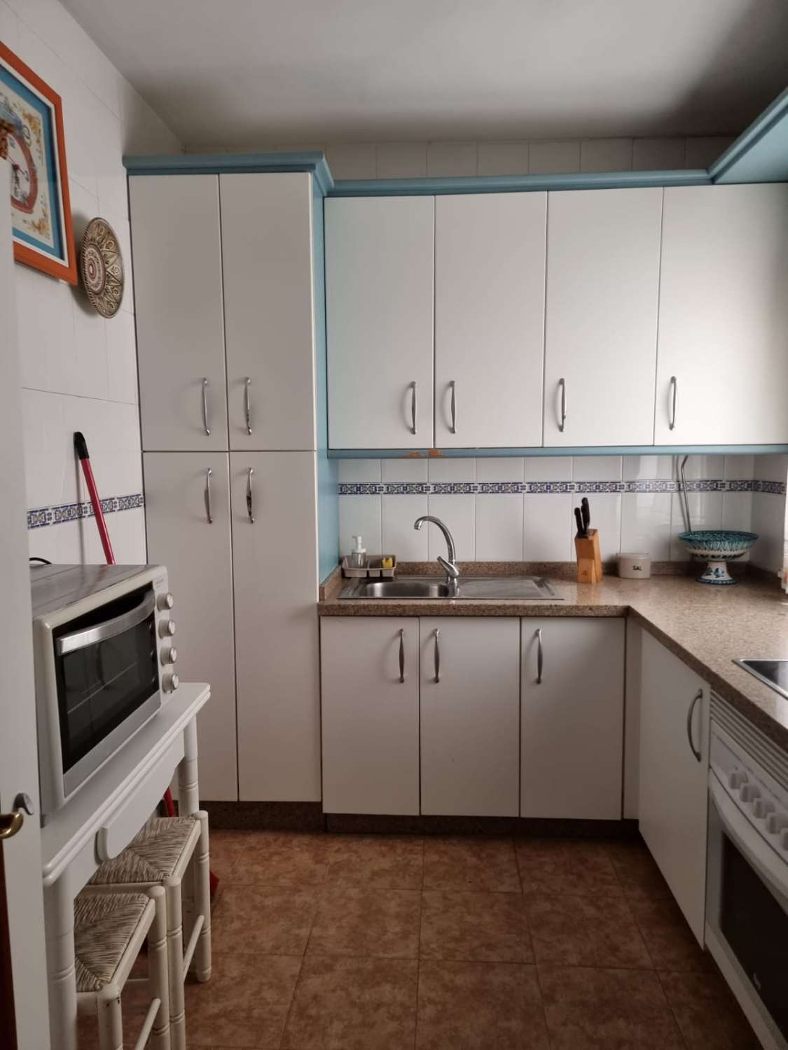 Tres dormitorios 1 baño mas  terracitas,  a 100 metros de playa El Morche