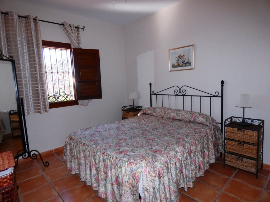 Chalet-Rustico,  con piscina vistas despejadas, cercano a Torrox pueblo