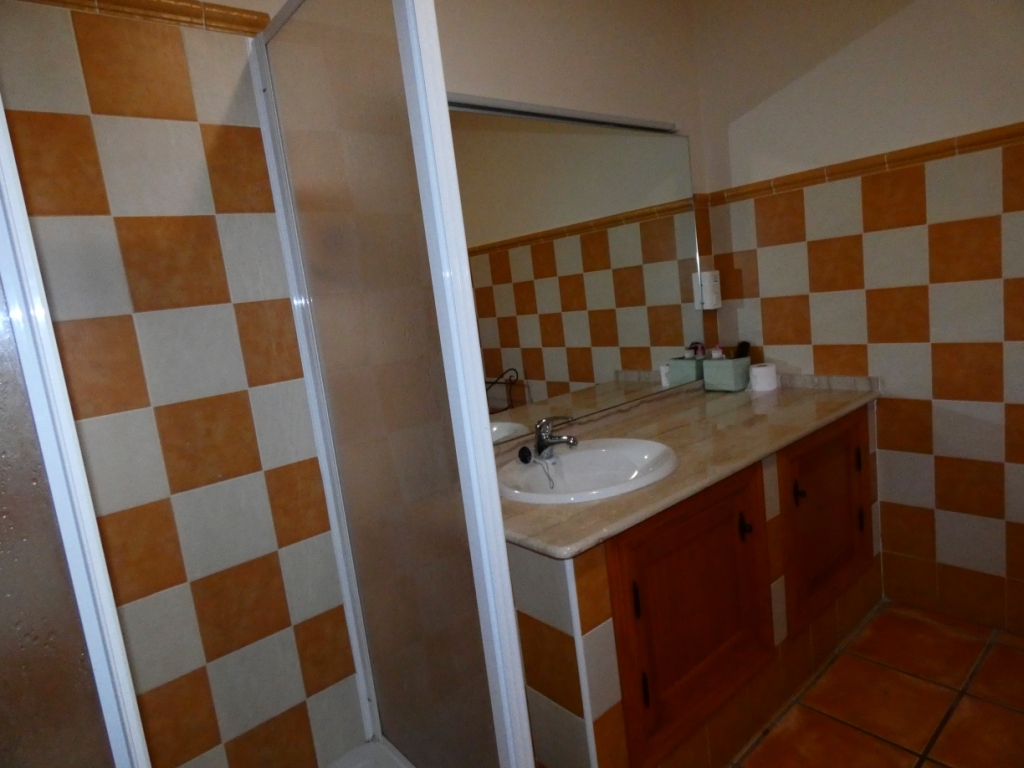 Chalet-Rustico,  con piscina vistas despejadas, cercano a Torrox pueblo
