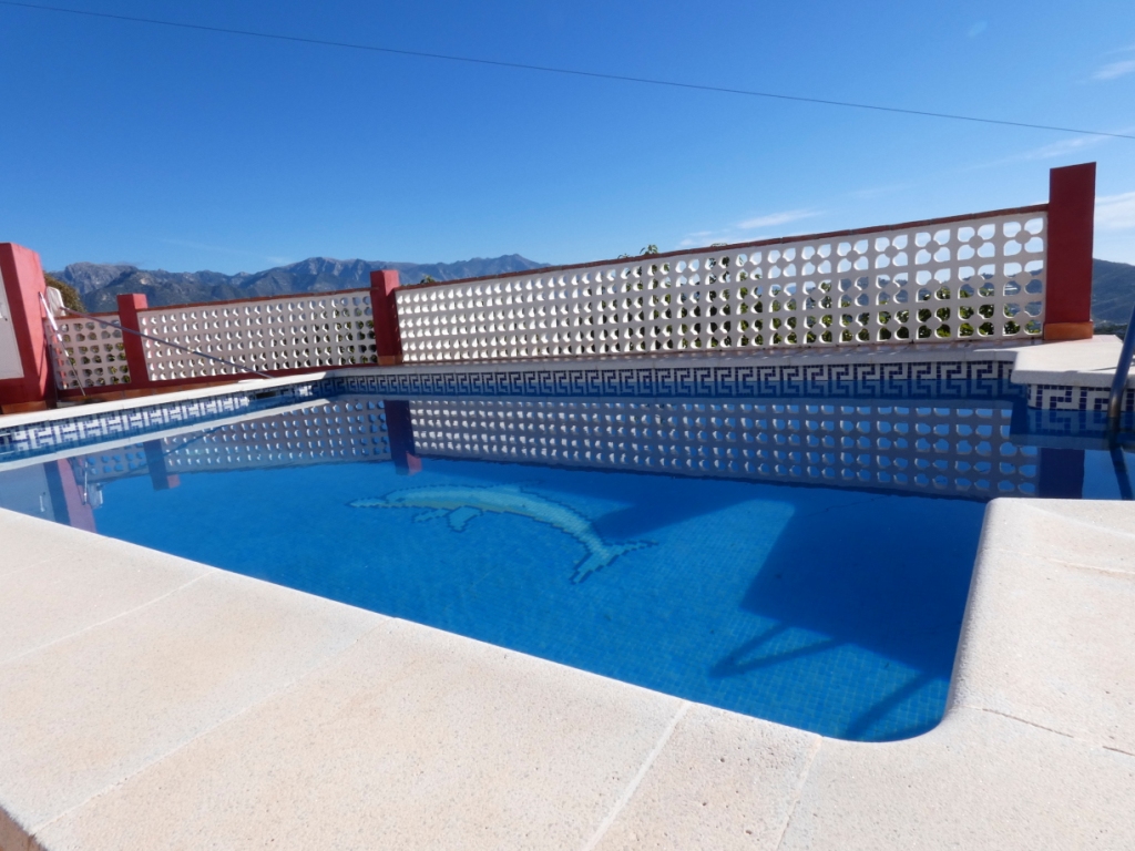 Chalet-Rustico,  con piscina vistas despejadas, cercano a Torrox pueblo