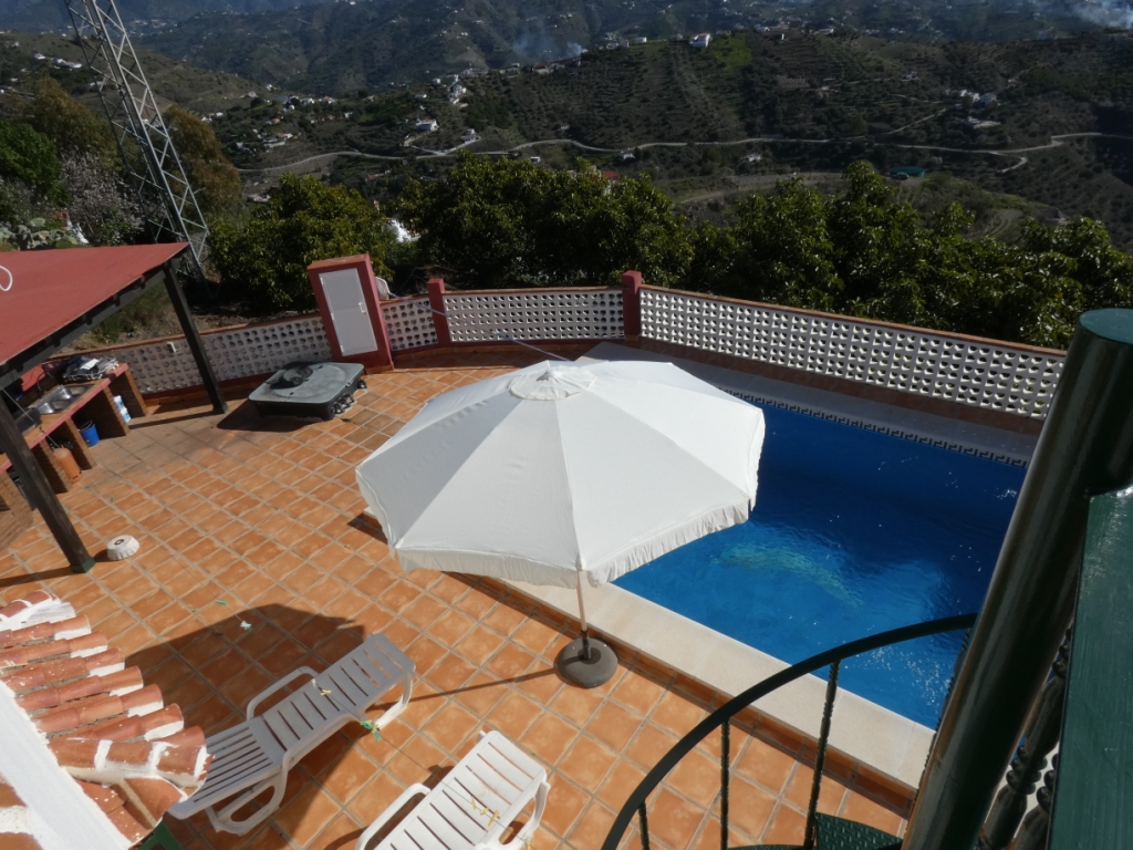 Chalet-Rustico,  con piscina vistas despejadas, cercano a Torrox pueblo