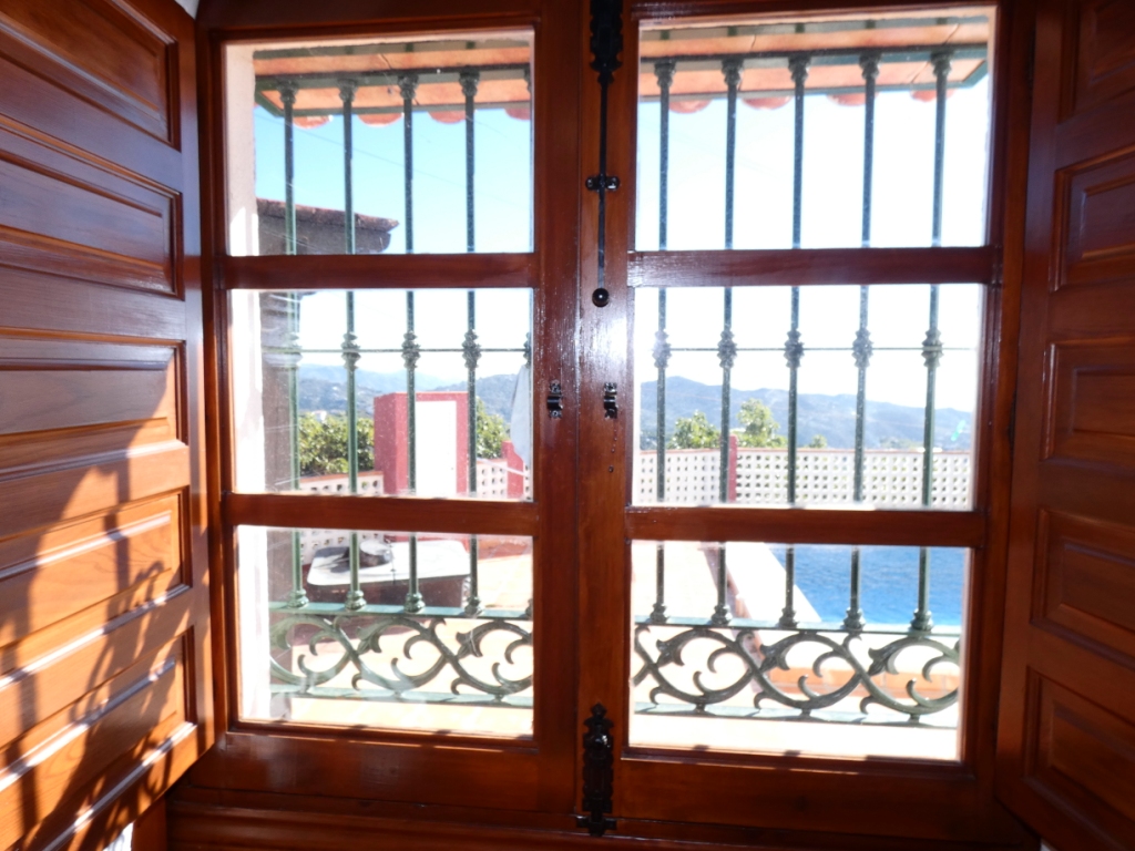 Chalet-Rustico,  con piscina vistas despejadas, cercano a Torrox pueblo