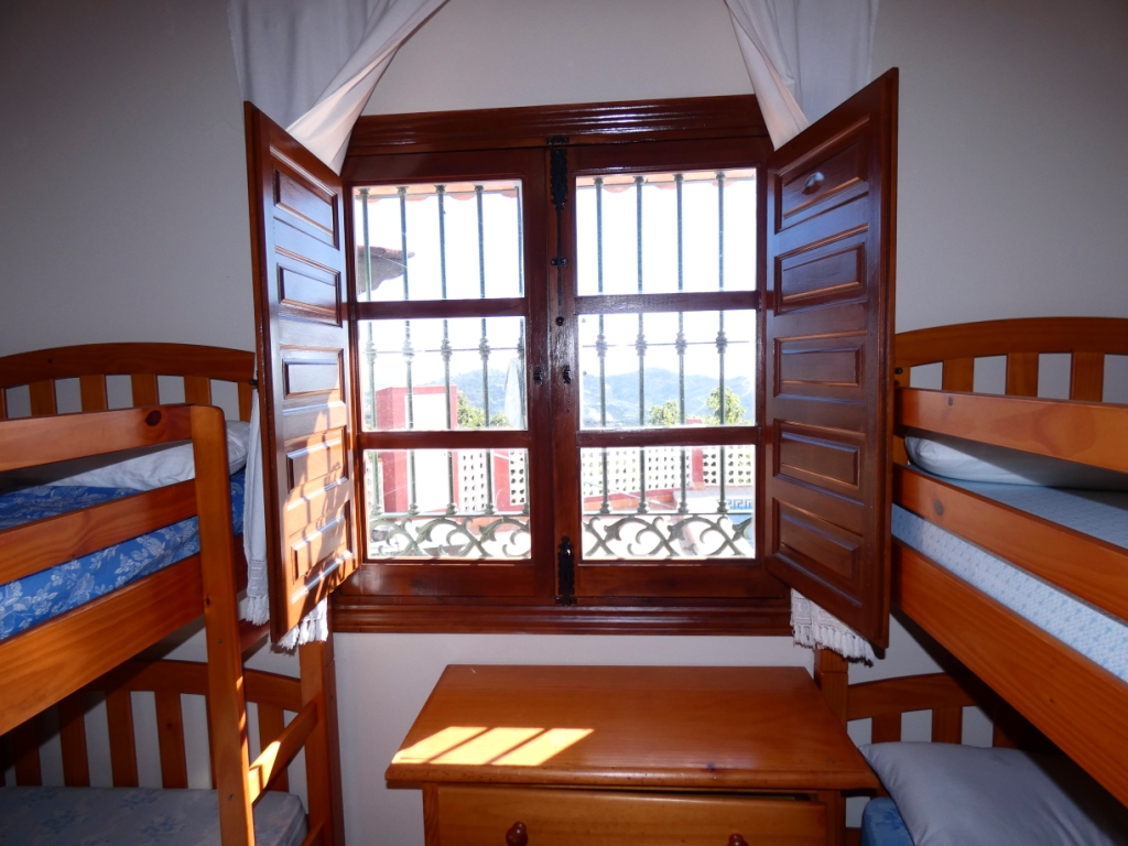 Chalet-Rustico,  con piscina vistas despejadas, cercano a Torrox pueblo