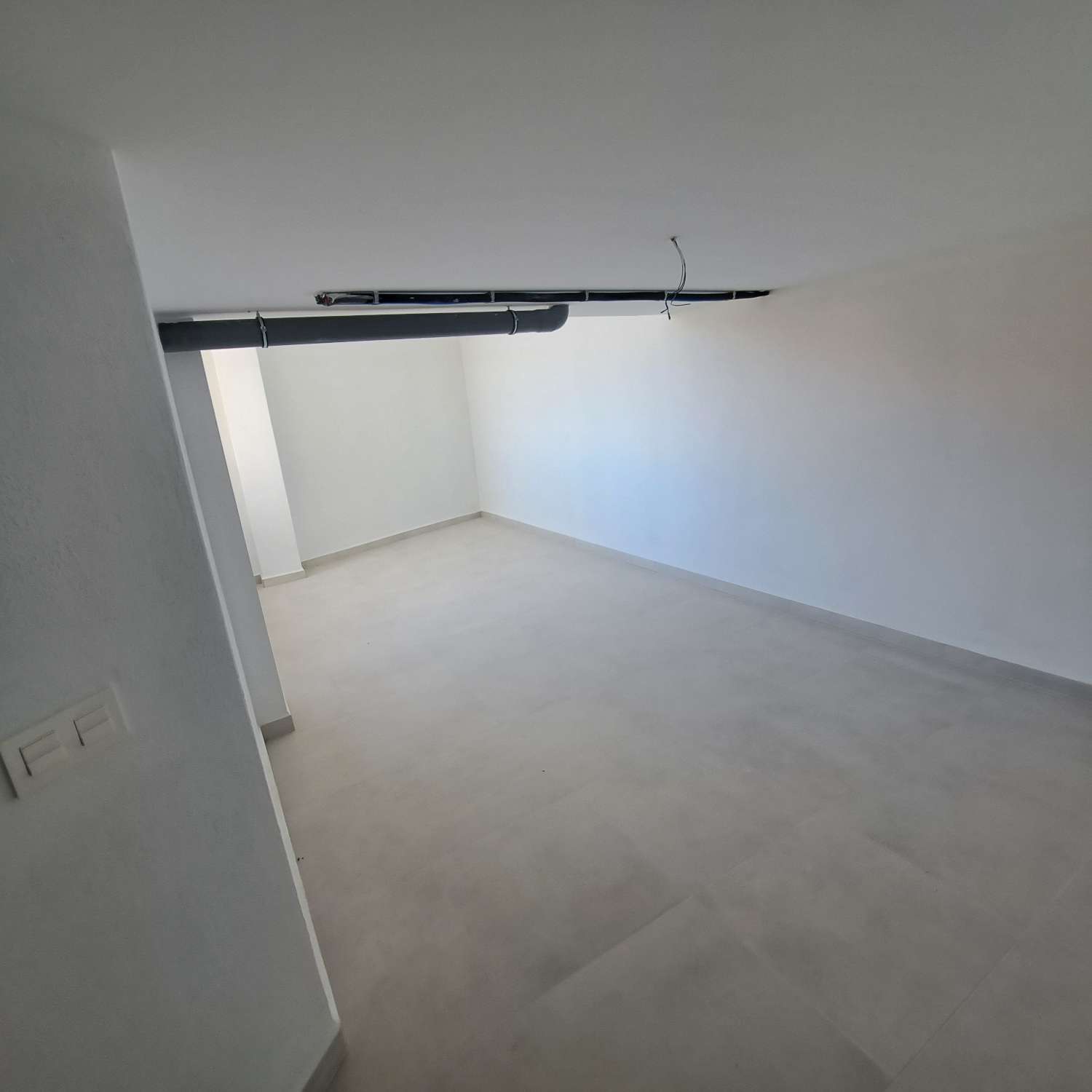 MODERNO CHALET en lo alto de la colina (urb Vistamar) Torrox Park-Malaga.