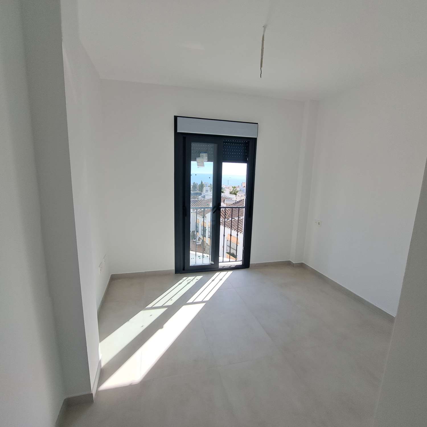 MODERNO CHALET en lo alto de la colina (urb Vistamar) Torrox Park-Malaga.