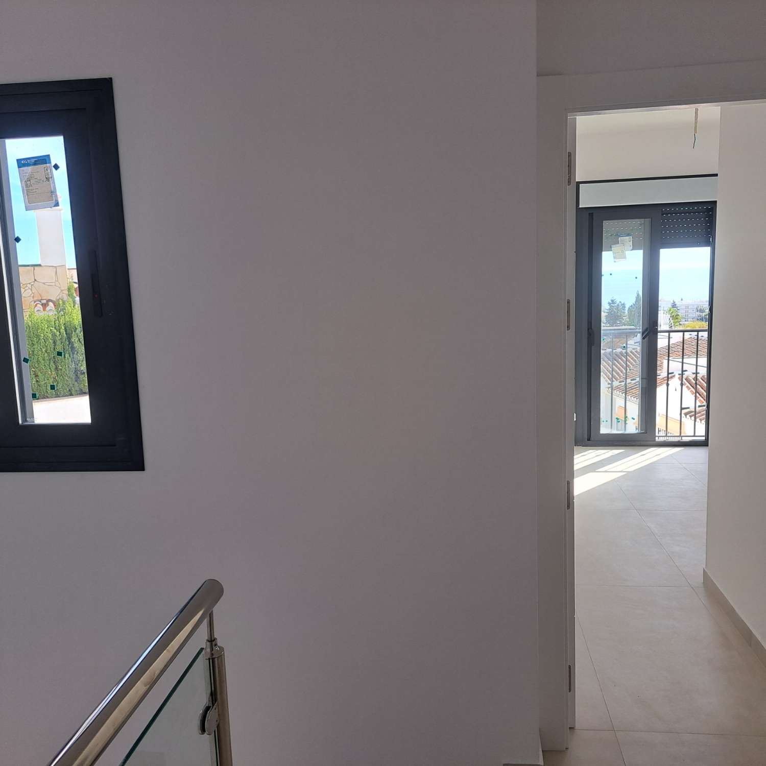 MODERNO CHALET en lo alto de la colina (urb Vistamar) Torrox Park-Malaga.