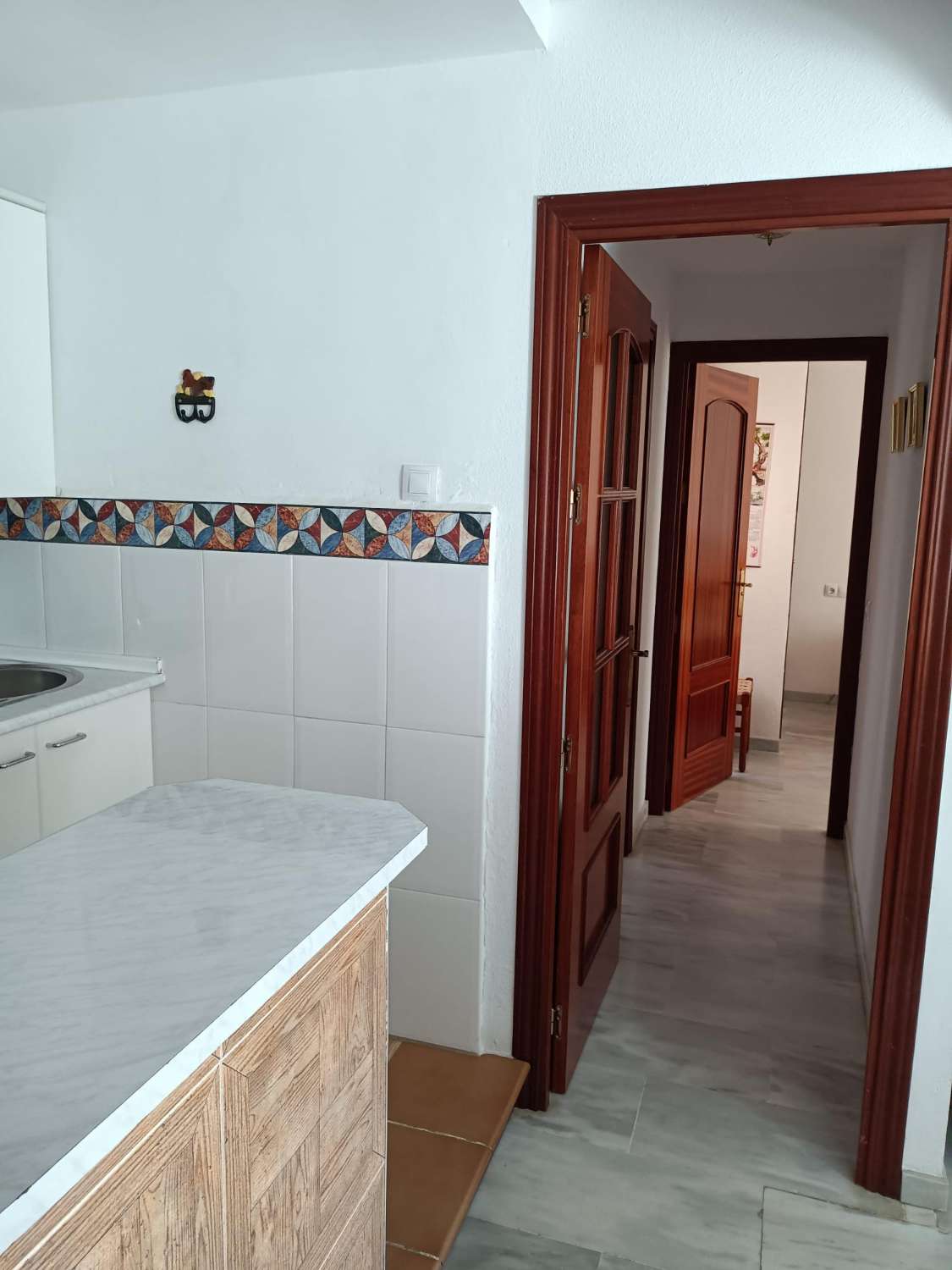 2  DORMITORIOS moderno a 30 metros de avda Andalucia