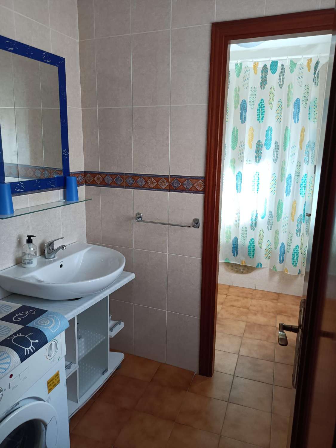 2  DORMITORIOS moderno a 30 metros de avda Andalucia