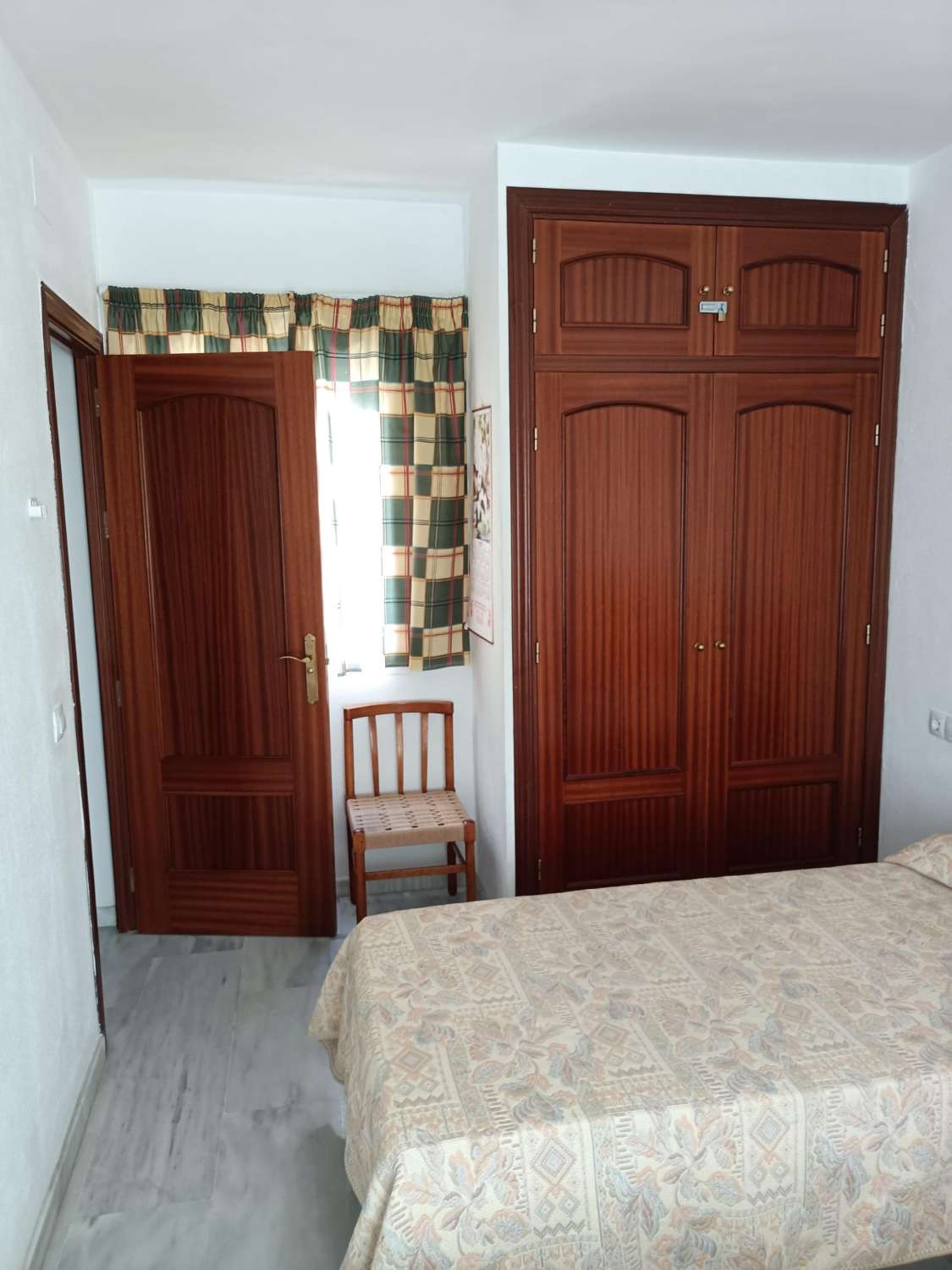 2 moderne SLAAPKAMERS op 30 meter van Andalucia Avenue