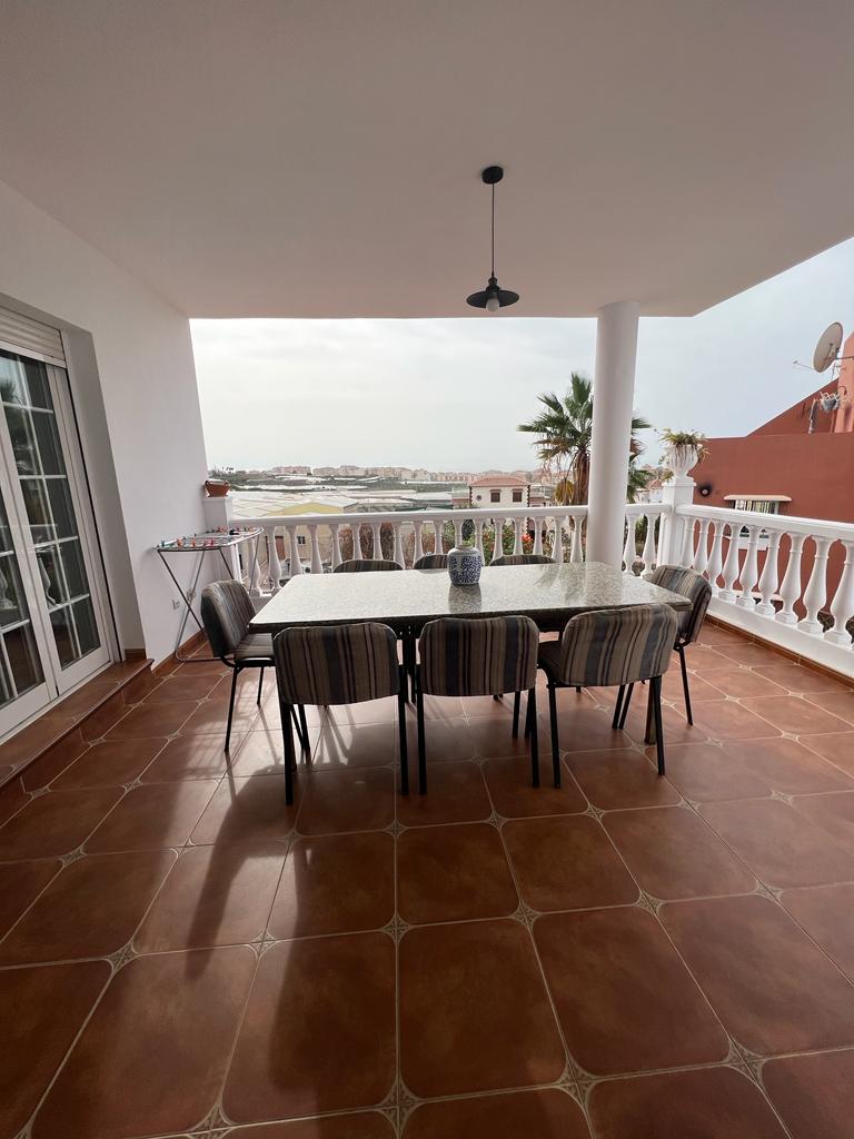 Beautiful Villa 6 bedrooms 3 bathrooms sea views