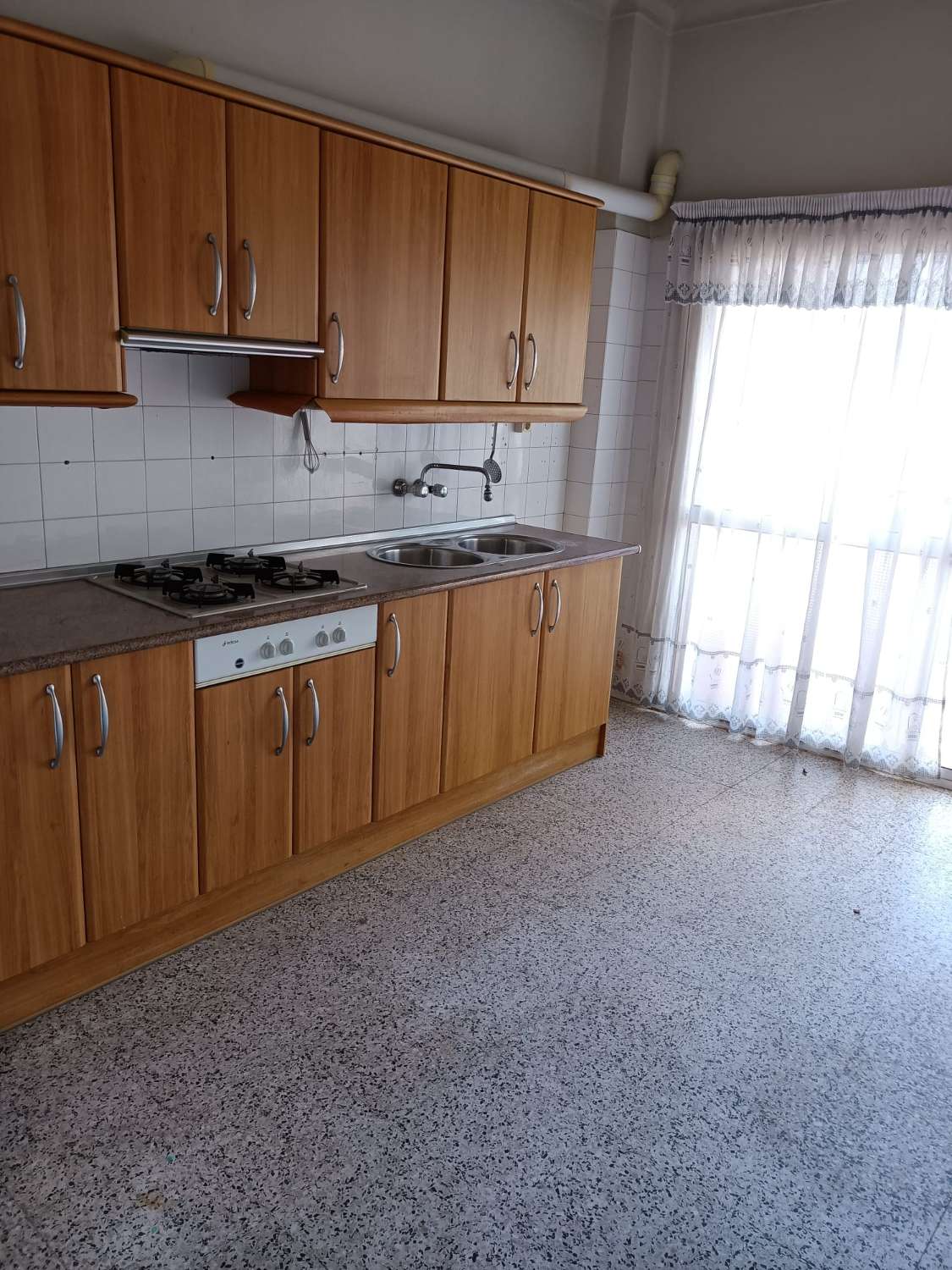 Two apartments plus a plot in Torrox Pueblo.