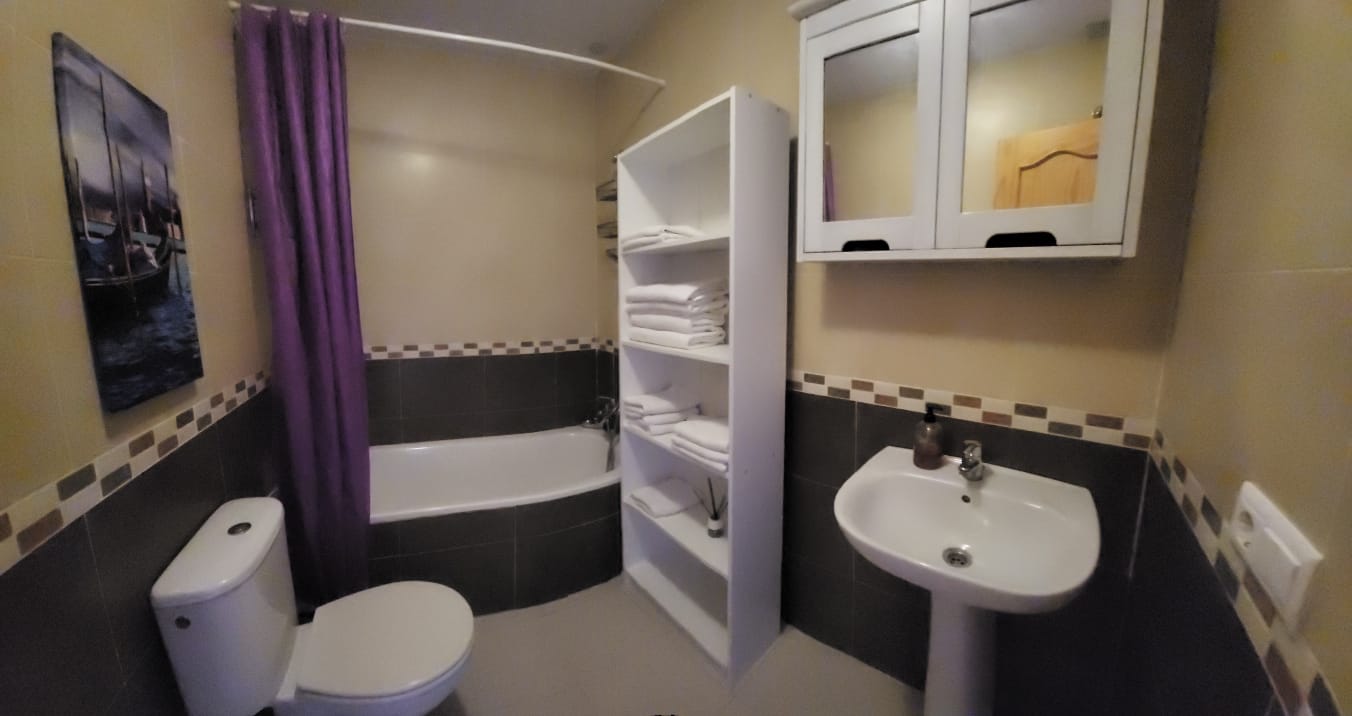 House 2 bedrooms garage and housing with tourist license