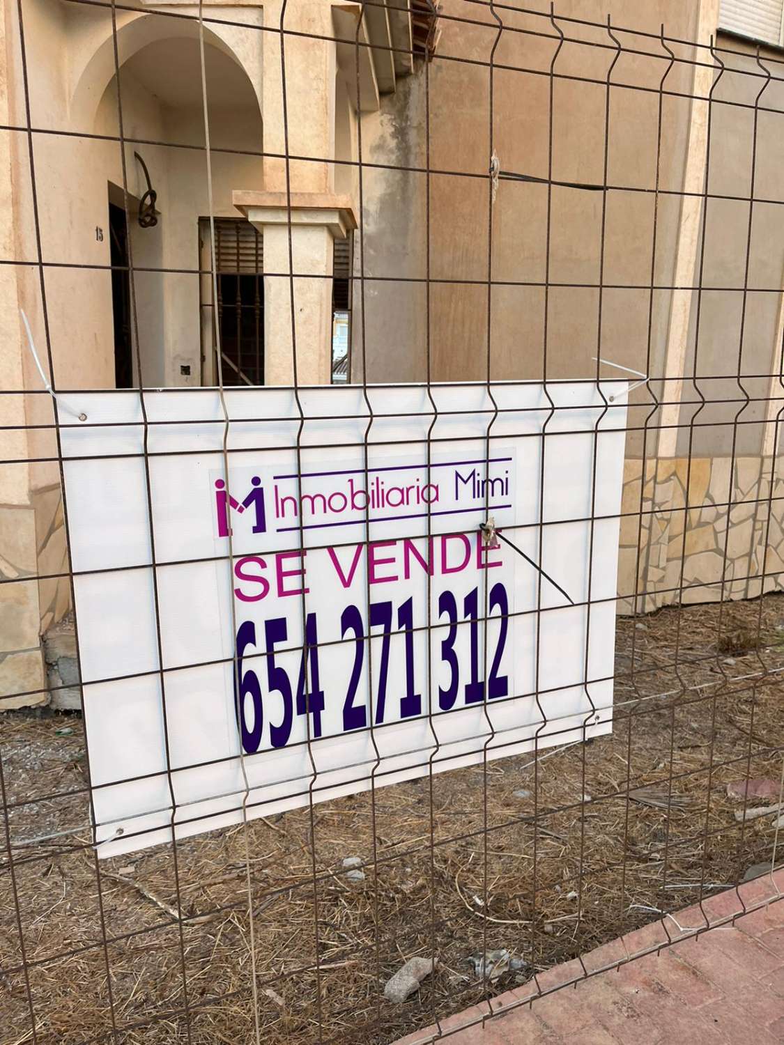 Chalet a terminar de construir en excepcional zona Torrox Park