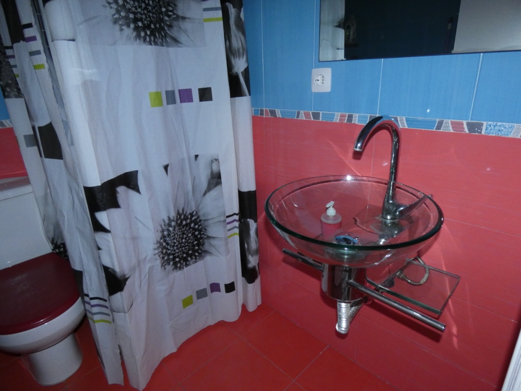 Nice and modern studio with sea views (downtown)