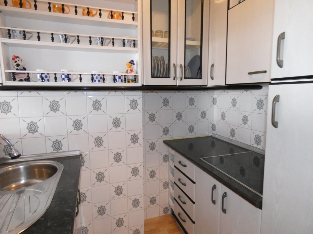 Nice and modern studio with sea views (downtown)