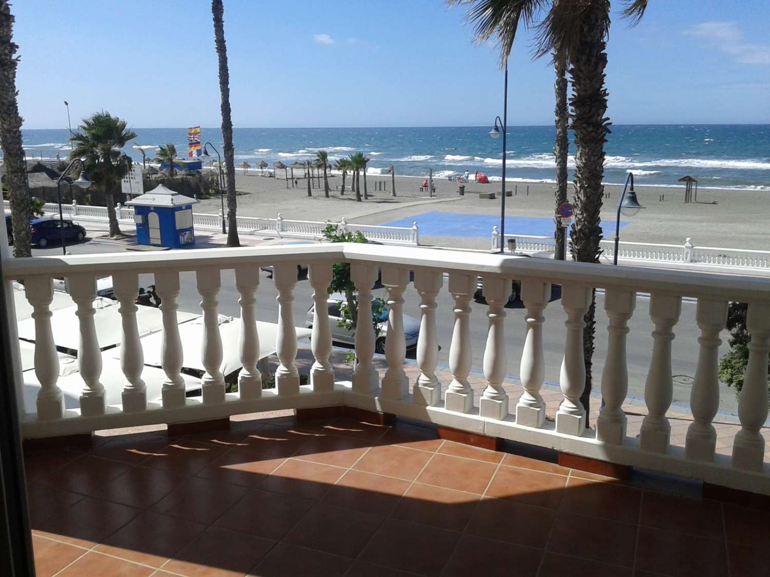 Excellent location 1st line of promenade and beach in the heart of MORCHE.