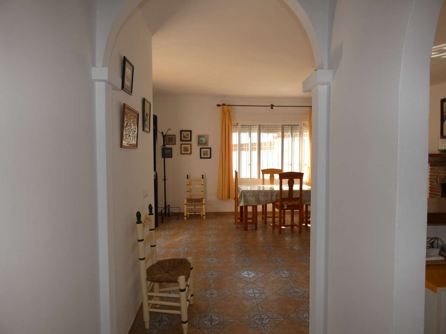 BONITO CHALET  EN EXCELENTE ESTADO EN MONTE ALEGRE-TORROX