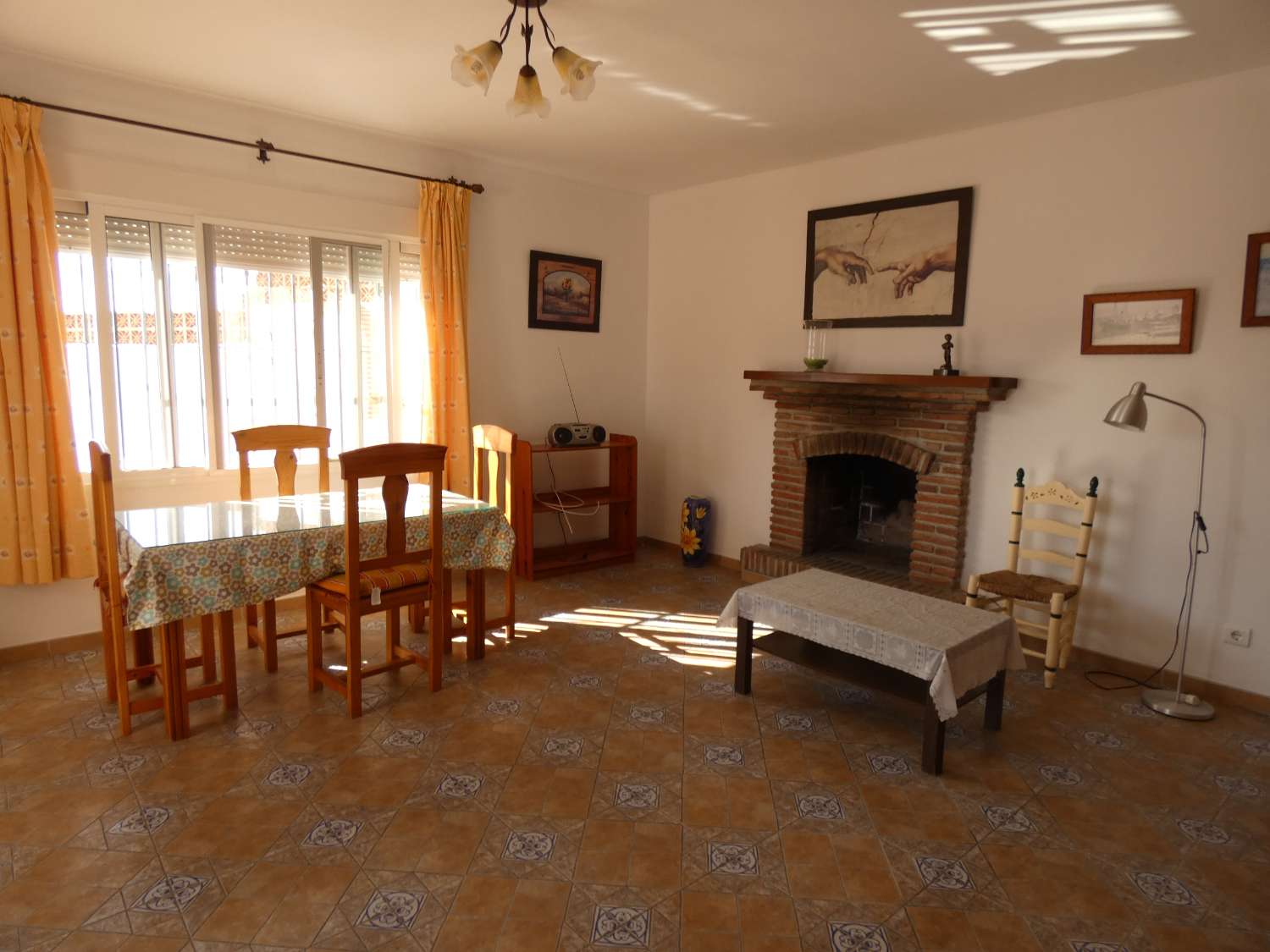 BONITO CHALET  EN EXCELENTE ESTADO EN MONTE ALEGRE-TORROX