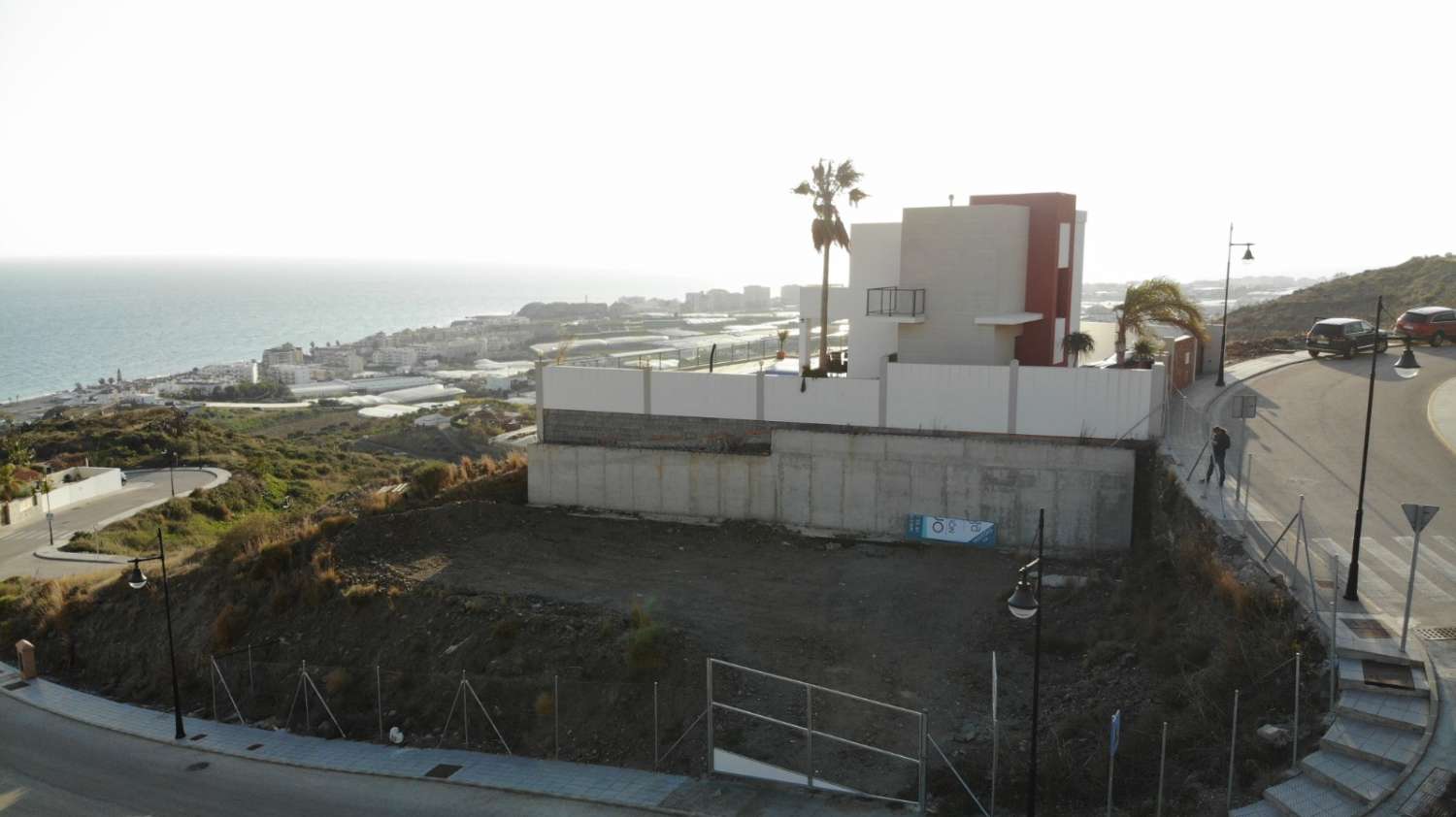 PARCELA con vivienda en construccion El  Peñoncillo-Torrox -Malaga.