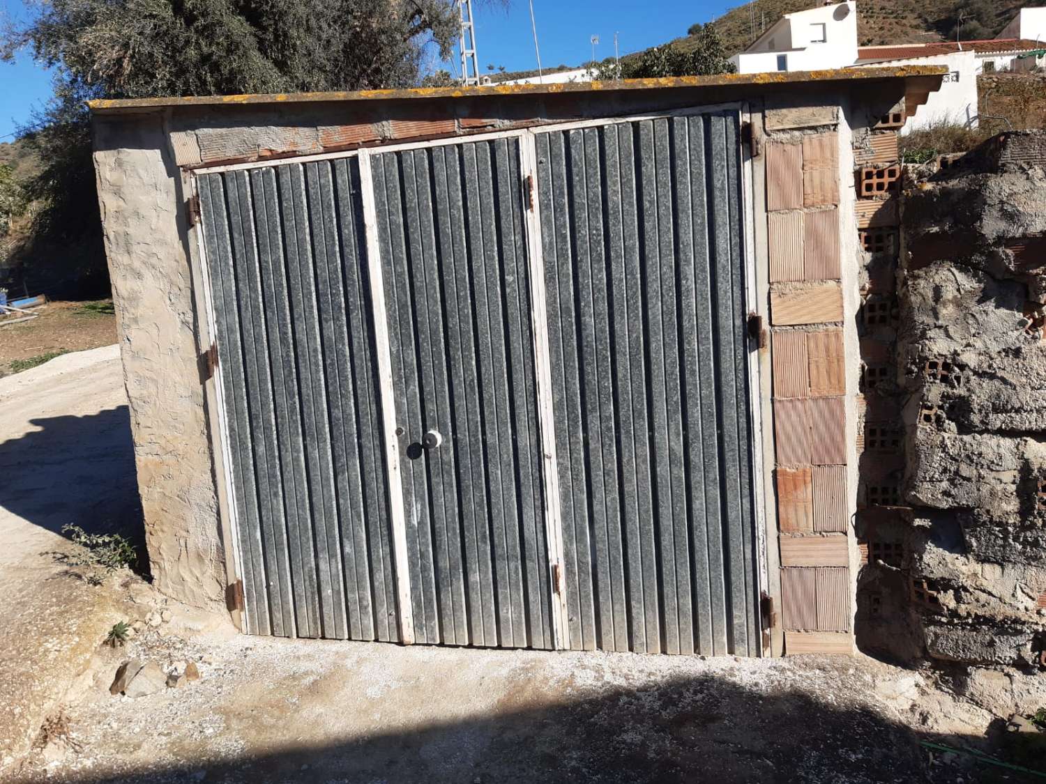 Renovert rustikk hus 2 km fra stranden i Torrox Costa